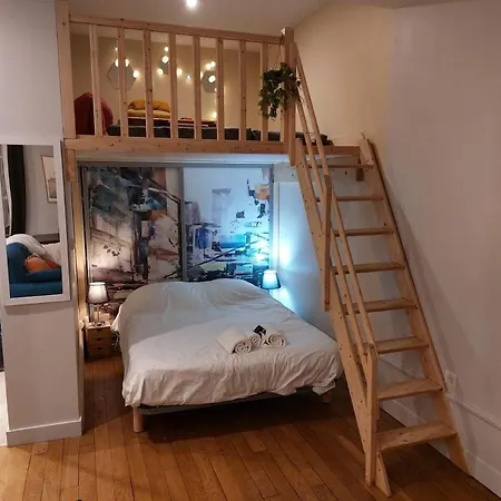 Διαμέρισμα Cozy, Fully Renovated, Ideally Located